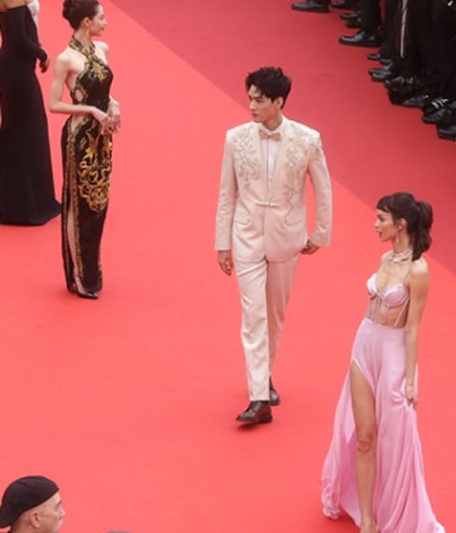 01 Visual Hero Mobile