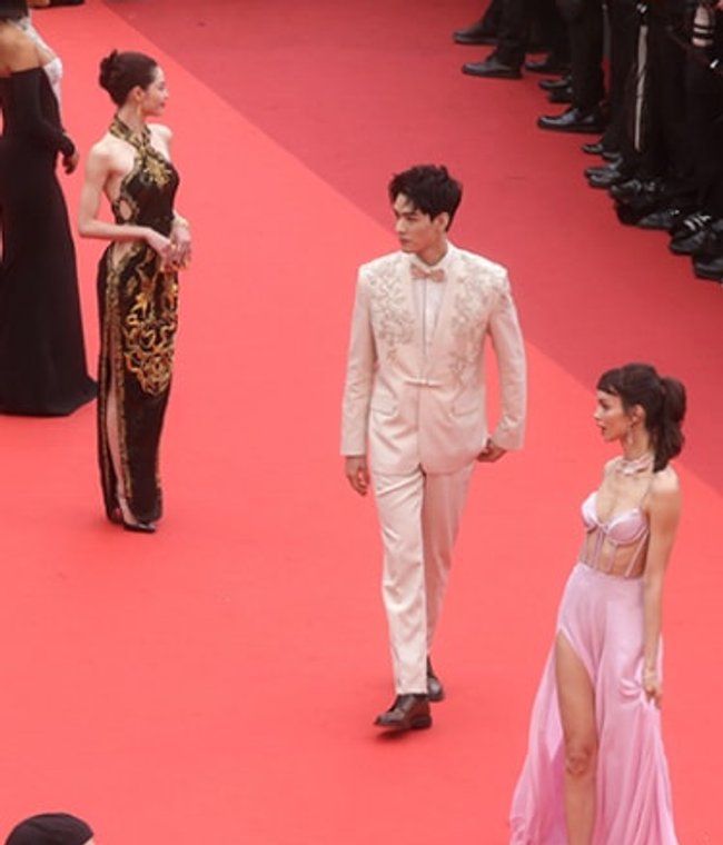 01 Visual Hero Mobile