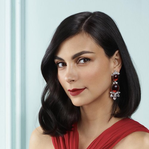 Morena Baccarin Magic Retouch Spray Hero