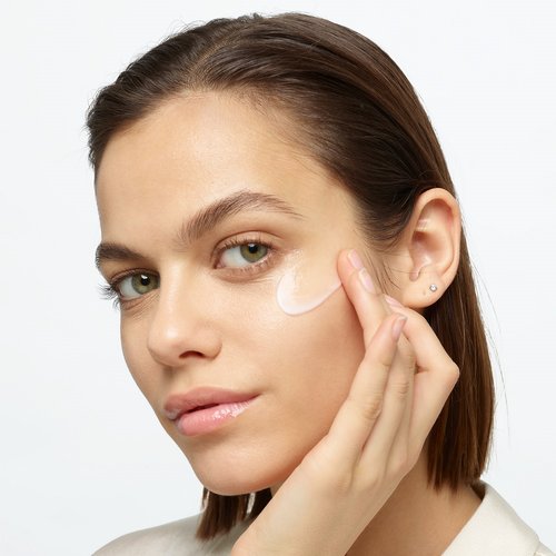 Liya Kebede Louise Bourgoin Eva Langoria Facecare Category Hero