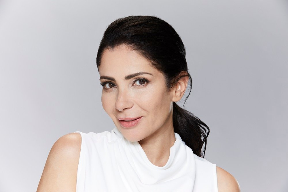 Daily Foam Cleanser from Glycolic Bright | L'Oréal Paris