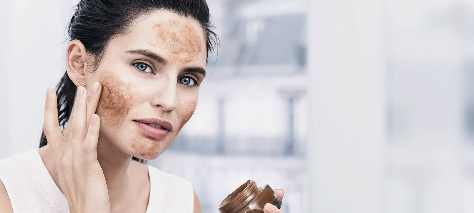 Bianca Balti Smooth Sugar Smooth Sugar Nourish Hero